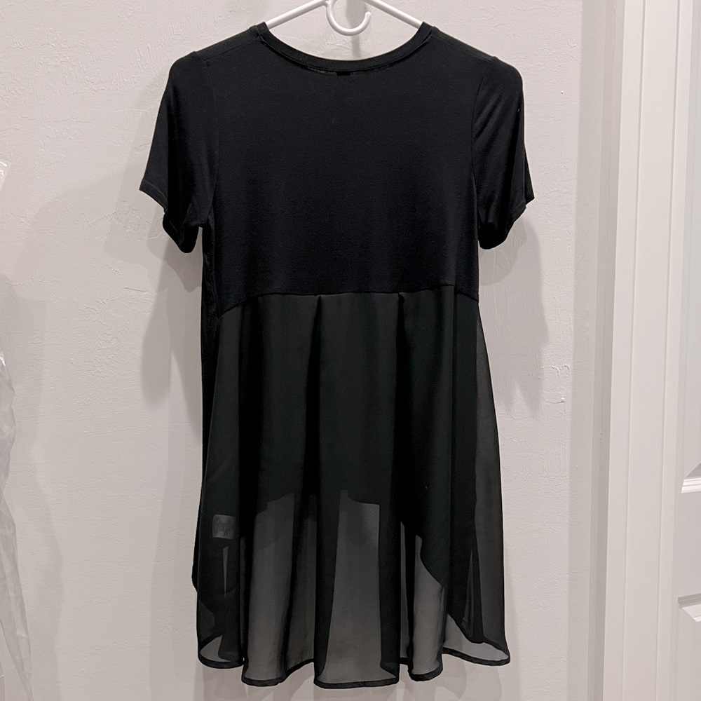 Design Lab High-Low Black Top with Sheer Back - Picture 3 of 9
